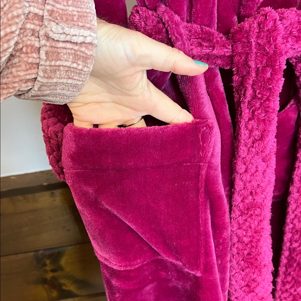 Sonoma Plush Pink Faux Fur Robe- M - Picture 5 of 5